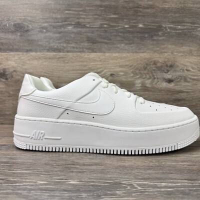 靴 Nike AirForce Sage Low Triple White 6679 Nike Air Force 1 Sage Low Women's Shoe. Nike SG