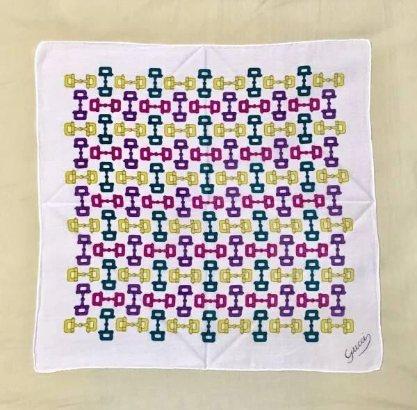 Foulard vintage Gucci, blanc avec motif chaîne, juste en stock 02Y
