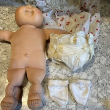 Cabbage patch boy doll, Coleco original 1982 15" blonde/ green eyes Outfit