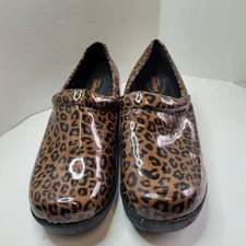 Safe T Step Women's Clogs Leopard Print Patent Finish size 11