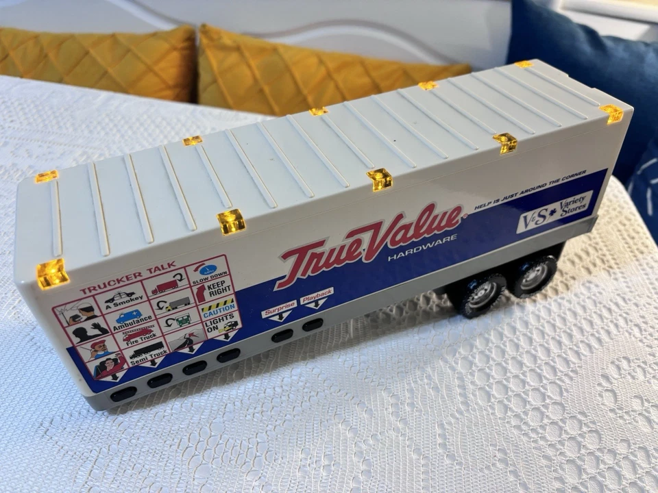 Vintage 1994 Nylint True Value Hardware Trailer Lights Sound Tested Works 18” - Image 4 of 4