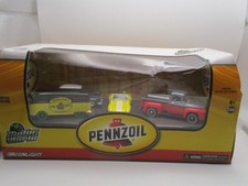 GREENLIGHT 5-PACK PENNZOIL GREEN MACHINE CHASE VOLKSWAGEN PANEL VAN