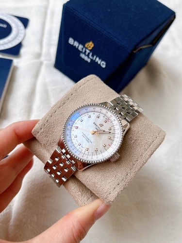 BREITLING Navitimer Automatic 35 A17395