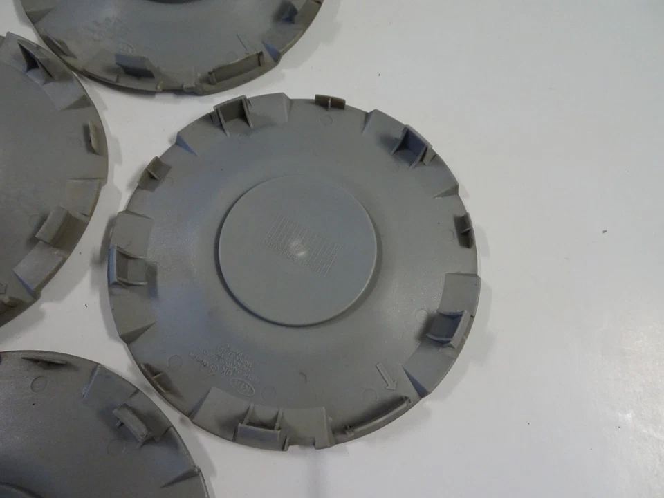 Juego de 4 tapacubos centrales de rueda OEM 2002-04 Kia Spectra # 0K2NA 37 190, 1K2NA 37 190 Foto 3 de 4