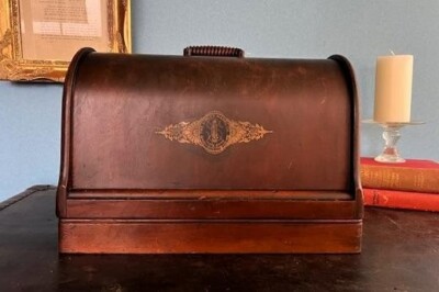 antique z-0693 Singer tabletop sewing machine furniture Singer