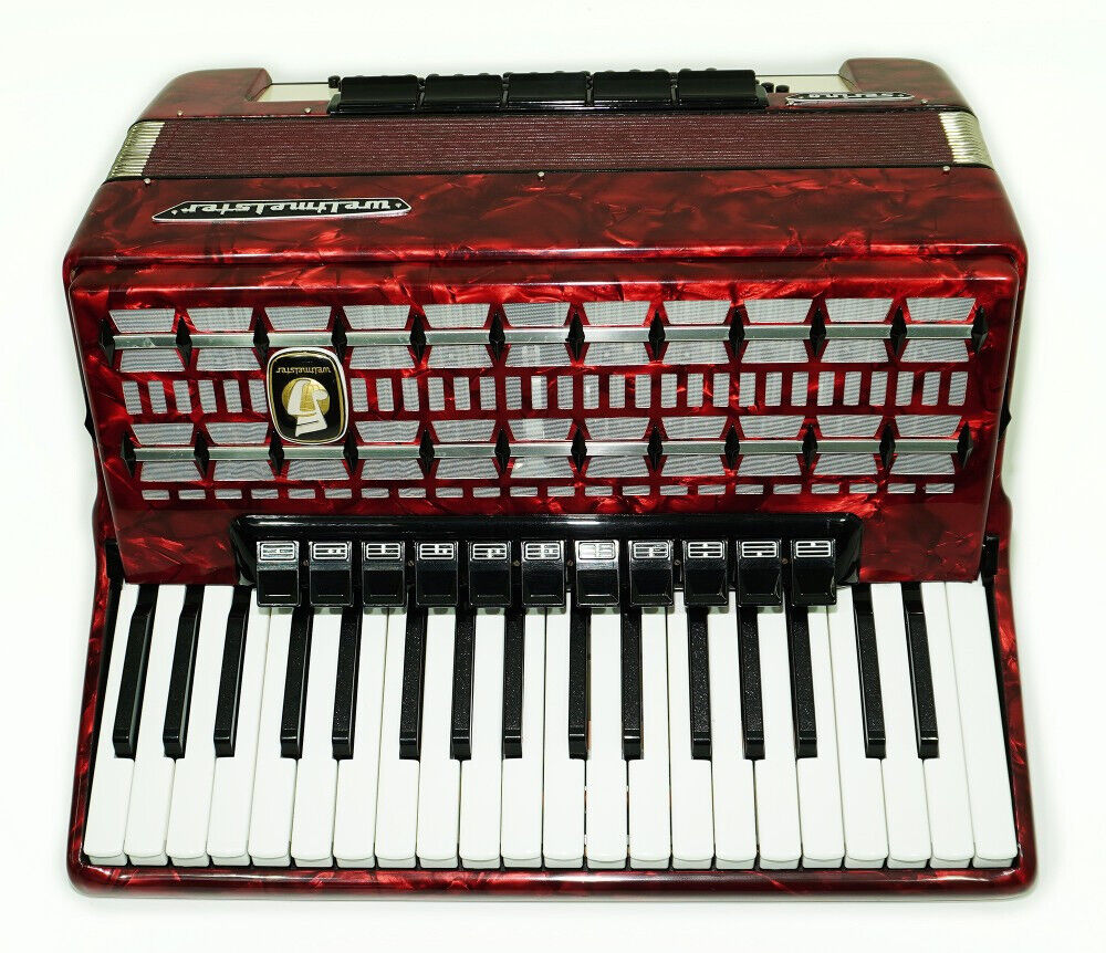 Weltmeister Serino Piano Accordion made in Germany 96 Bass Weltmeister Serino Piano Accordion made in Germany 96 Bass