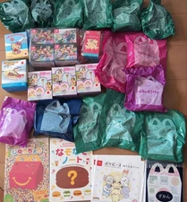 Sanrio Hello Kitty Binoculars Mini Basketball Set Kuromi Comb Licca Cafe Patisse