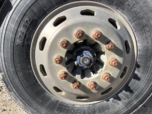 Pilot 22.5 ALUM STEER Early Freightliner Logo Wheel - Used
