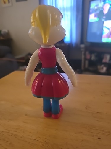 Chuck E. Cheese’s Helen Henny Action 7" Posable Figure Chicken Cake Topper - Picture 4 of 6