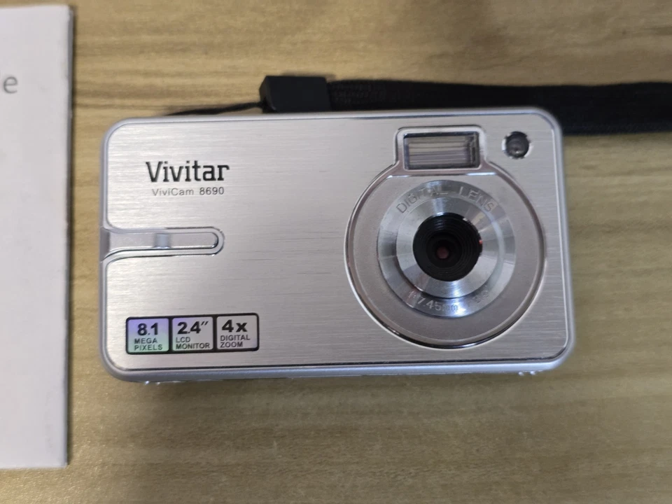 Vivitar Vivicam 8690 Digital Camera 8.1 MP 2.4" Screen 4x Digital Zoom - Boxed. - Image 2 of 4