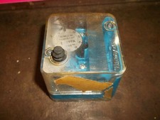 NIB HONEYWELL C6097A1046 GAS PRESSURE SWITCH 12-60 W.C. (274-3)