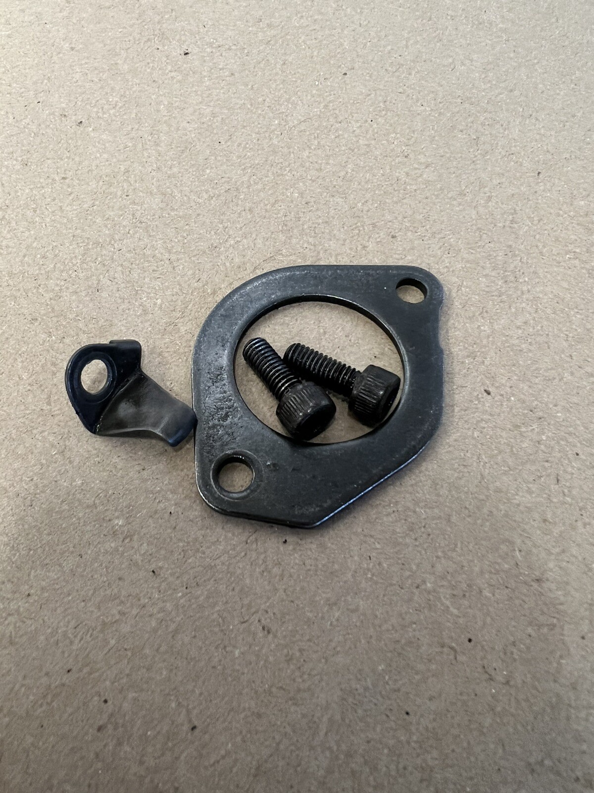Oil Injection Block-Off Plug – Fits Yamaha Tri-Zinger YT60 (1984-1985) – Hardware & Cap Included