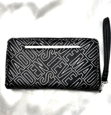 Steve Madden Wallet Wristlet Black and White Large Print Statement