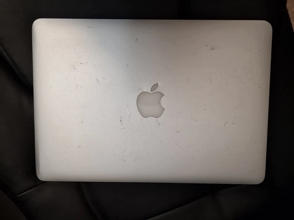 Apple MacBook Pro 13" 2015 · i5 · 8GB · 250GB, photo 4 of 4