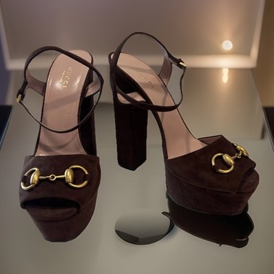 NWOB Gucci Brown Suede Platform Ankle Strap Open Toe Block Heel Sz 8.5 $1240