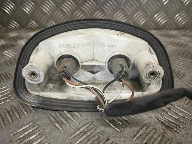 Luz trasera SUZUKI GS500 E Foto 2 de 3