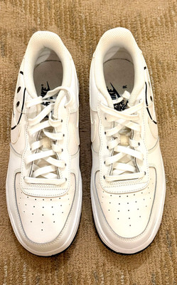 NIKE Air Force 1, Swoosh Happy Face, pre-owned sneakers. US Size 7