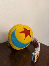 Disney Pixar Ball Pin Trading Crossbody Bag Purse & Pixar Strap NWT!