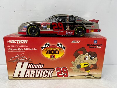 ルーニーテューンズNASCAR 公認1/24ダイキャスト(黄色)❶ ルーニーテューンズNASCAR 公認1/24ダイキャスト(黄色)➀ - メルカリ