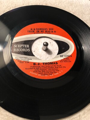 45   BJ Thomas - Raindrops keep falling on my head   never had it so good