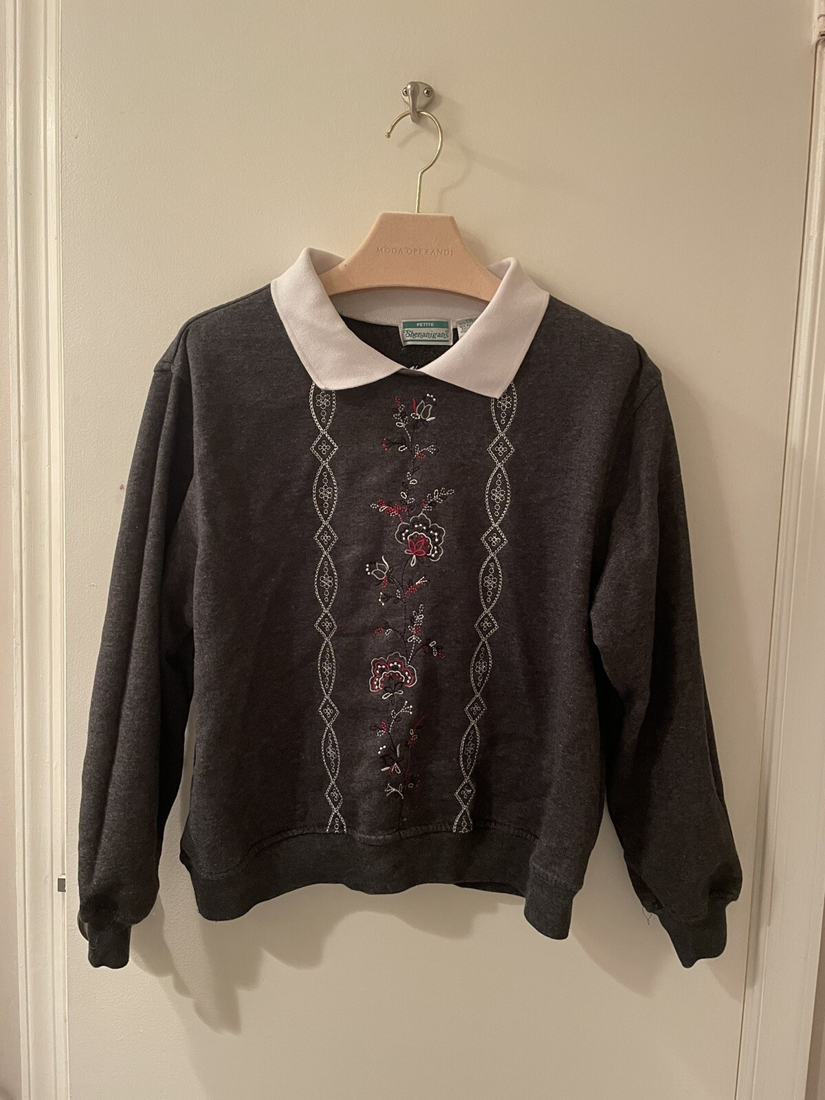 Shenanigans Vintage Gray Collared Embroidered Swe… - image 5