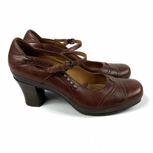 clarks brown mary jane shoes