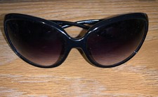 Vintage Kenneth Cole Reaction sunglasses