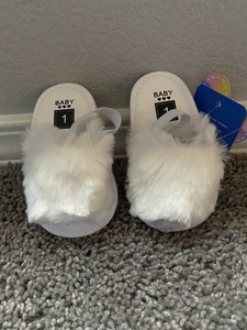 fluffy baby sandals