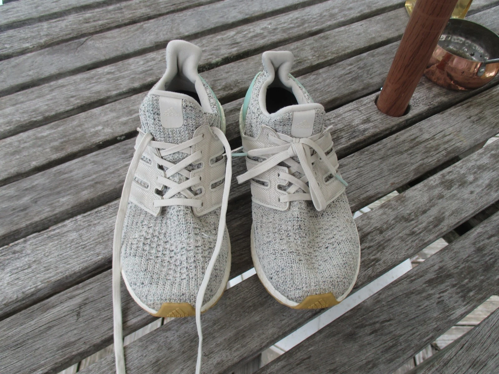 Adidas Ultra Boost Donna Taglia 8.5 Usate Condizioni Usate. Grigio bianco come nuovo Grn