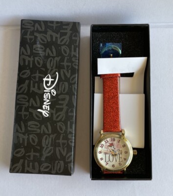 Disney Women's Minnie Mouse Love Red Watch WDS000254