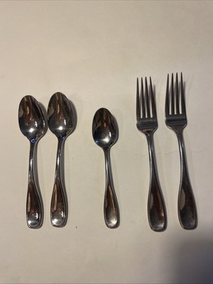 Oneida Stainless Flatware Satin Voss  5 Piece Serving Set Spoons Forks