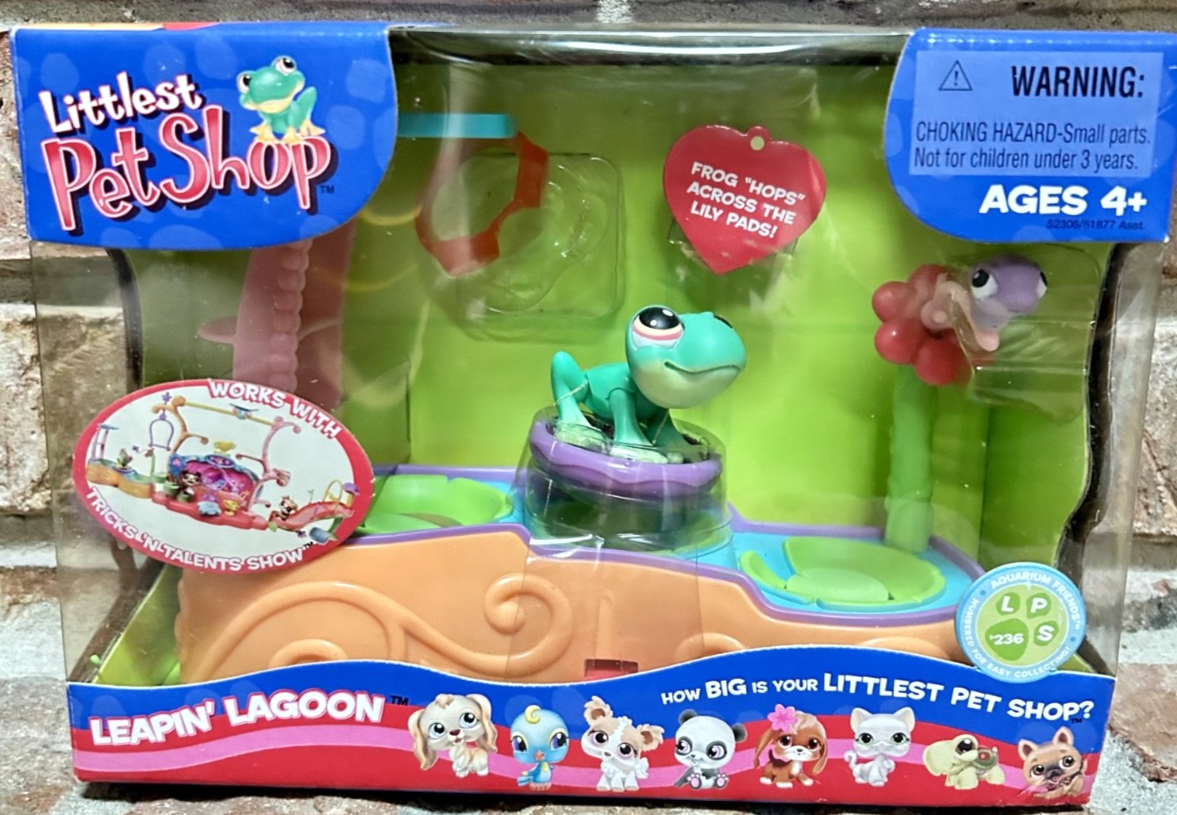 Littlest Pet Shop RARE Leapin Lagoon 236 Green Frog G2 Pond Hasbro