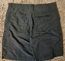 CABELA'S Hiker FISHING Dark Green NYLON Cargo Shorts 36 ZIP BACK POCKET