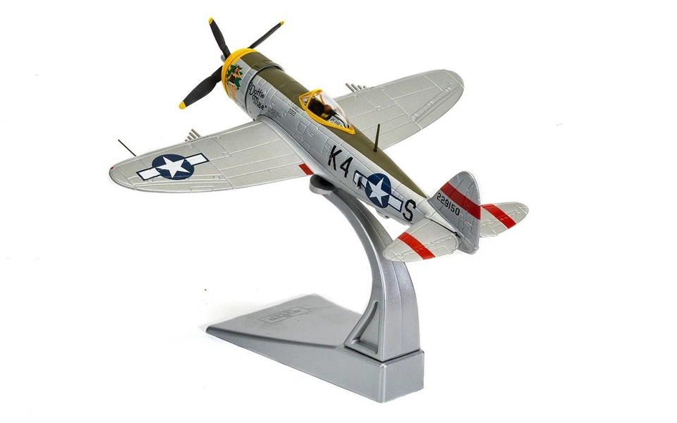 Corgi 1:72 USAAF Republic P-47 Thunderbolt (AA33827) "Dottie Mae" Model Plane - Image 3 of 4