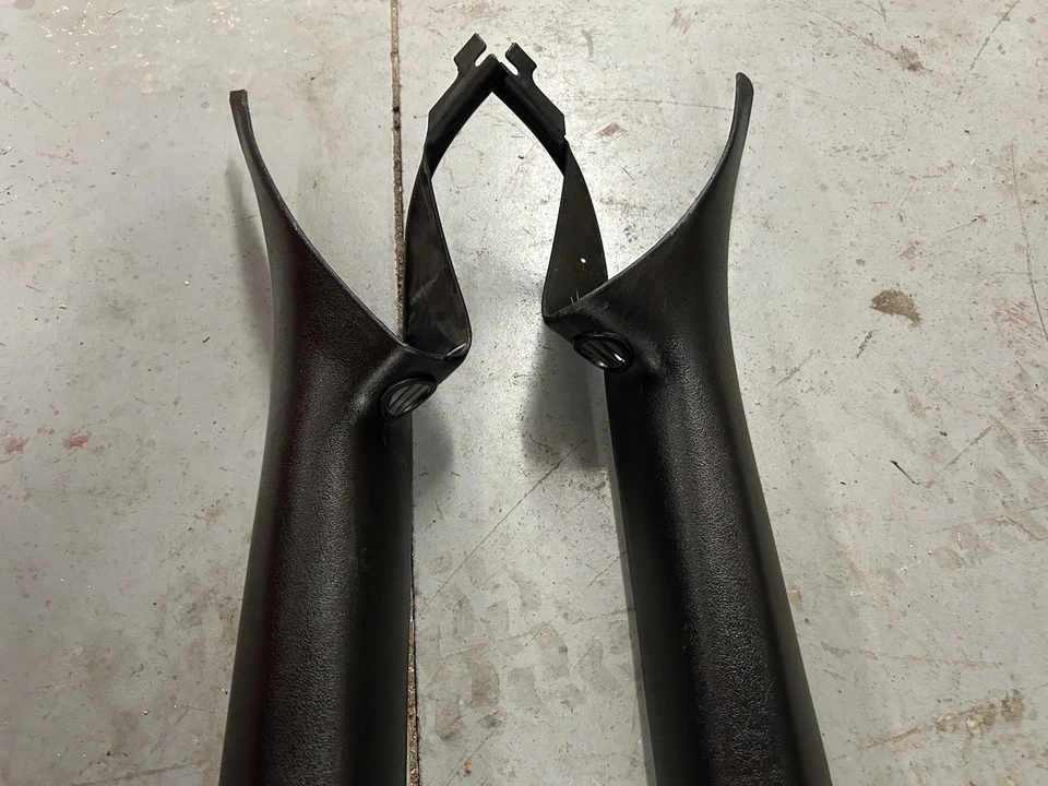 Camaro/Firebird A Pillar Trim T-Top LH RH SET ÉBANO/NEGRO BONITO 1993-2002 Foto 4 de 4