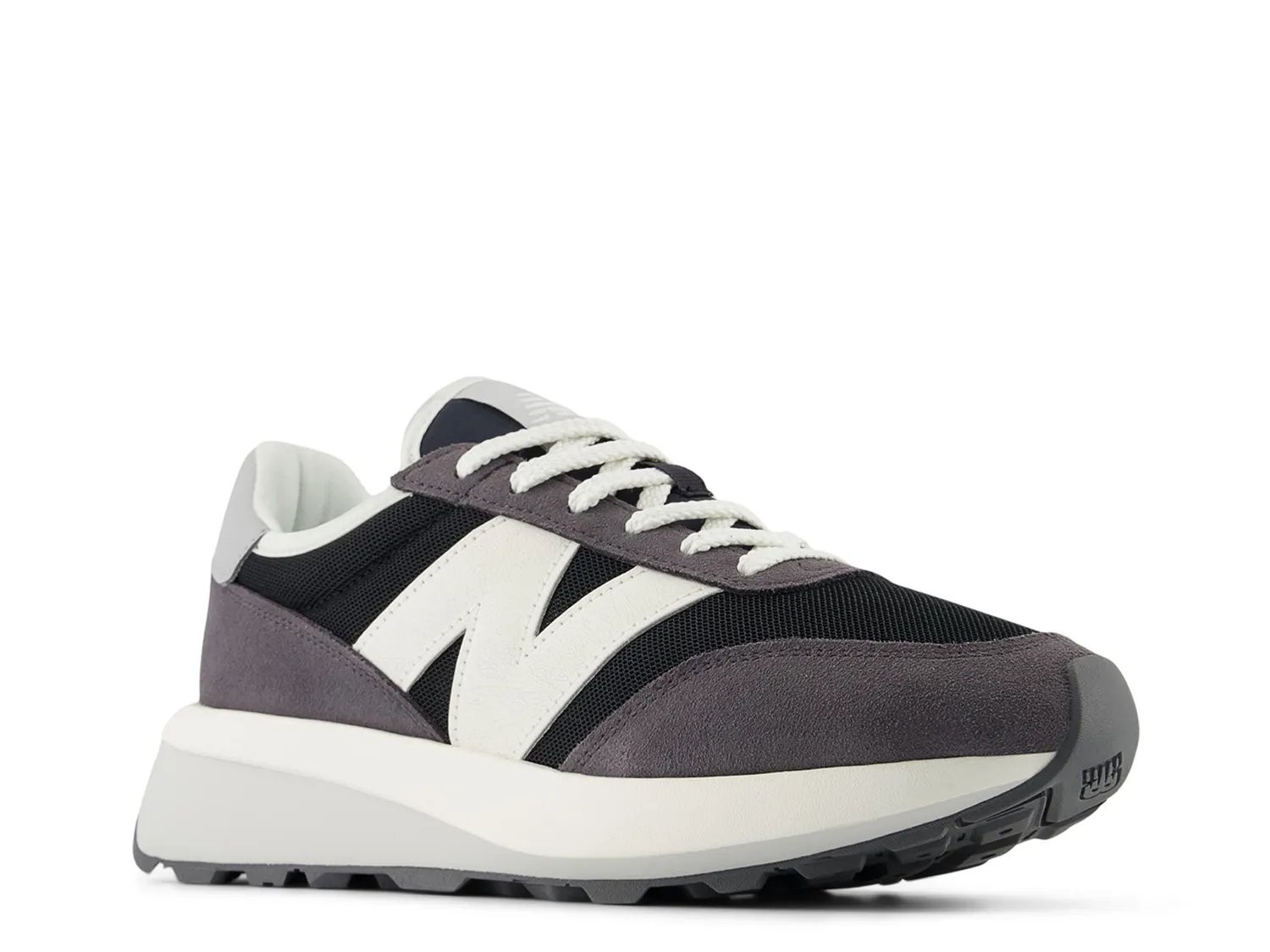 Man’s Athleisure New Balance 370 Sneaker Man’s Athleisure New Balance 370 Sneaker