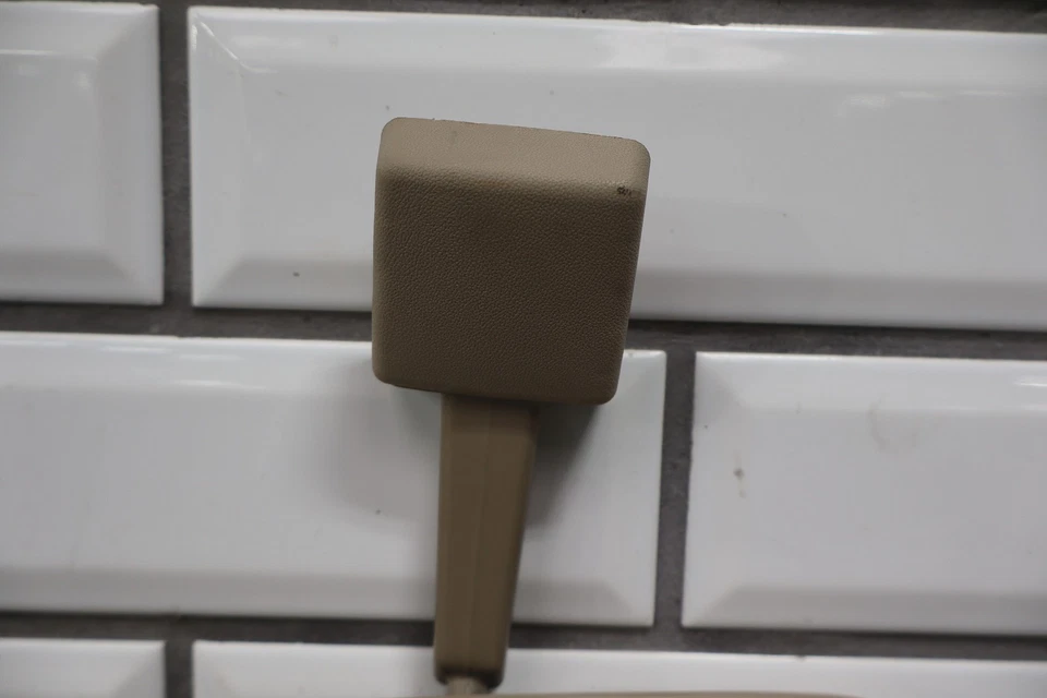 96-98 Lexus LX450 Interior Rearview Mirror Manual Dimming *Delaminating* - Image 4 of 4