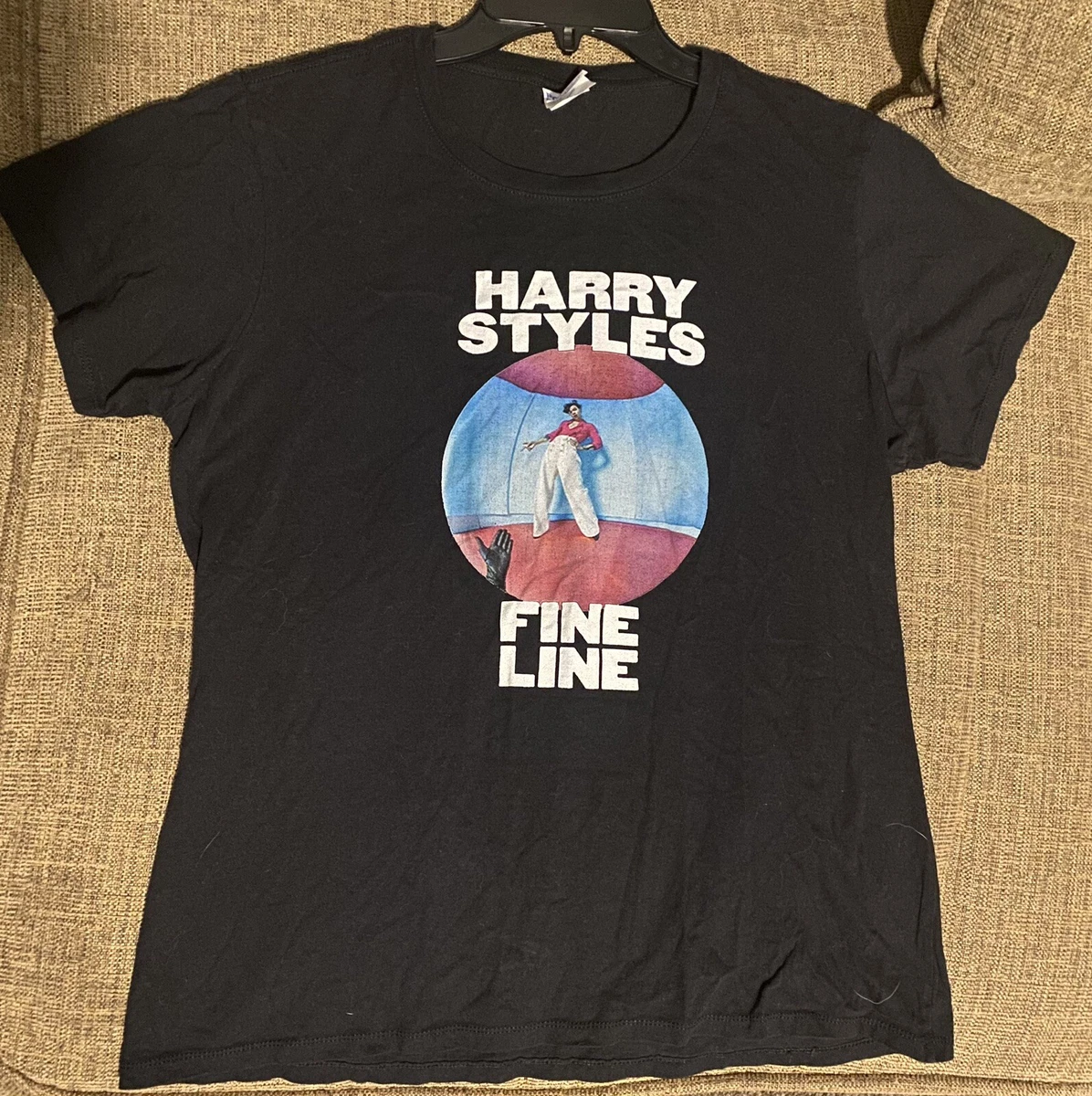 Harry styles gucci t shirt hotsell fine line