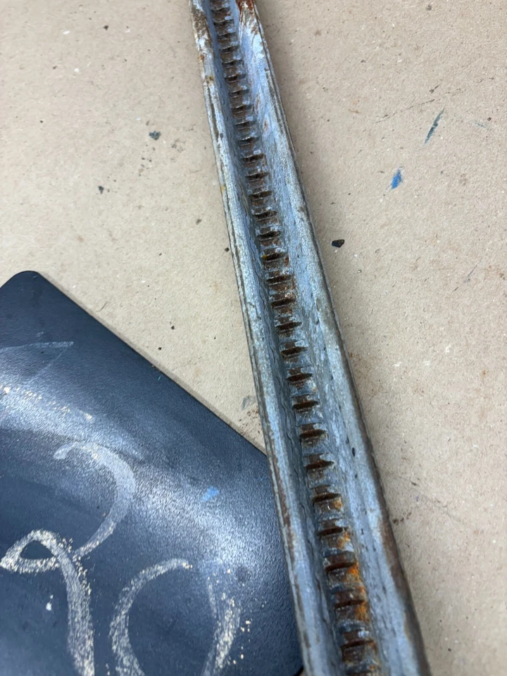 62 63 64 65 Fomoco Ford Mercury 1961 parachoques gato mástil varilla Thunderbird Mustang OE Foto 4 de 4