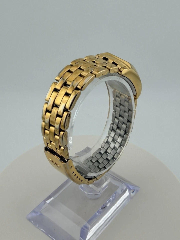 Vintage Waltham Relógio de Quartzo Tanque Tom Dourado – Mostrador Retangular e Pulseira - Imagem 3 de 4