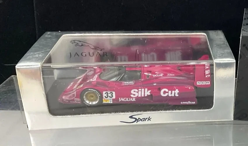 Preços baixos em Spark Jaguar 1:43 Veículos de brinquedo e de