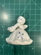 Blue And White Porcelain Figurines In Antique Ceramic & Porcelain