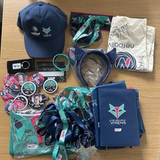 Signed Suncorp Super Netball & Australian Diamonds Card Memorabilia Collection