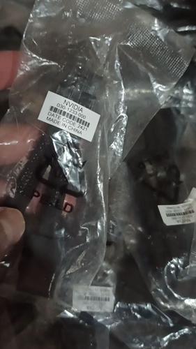 Nvidia GPU Graphics Power Cable Dual CPU 8-Pin to PCIe 8 030-1233-000 A6000 A16 - 第 1 支影片,共 1 支