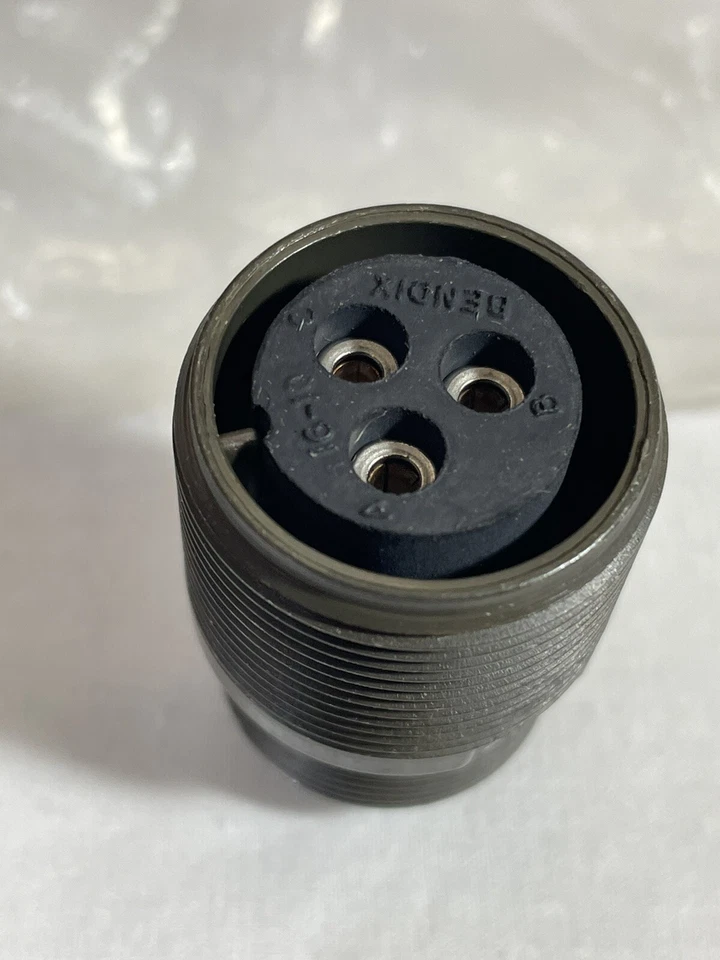 Amphenol Circular Connector 3-Pin 10-260368 10S NEW Pkg - Image 4 of 4