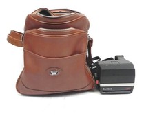 VINTAGE USED POLAROID SUN 600 CAMERA WITH NEW FILM AND VINTAGE COTC CAMERA BAG
