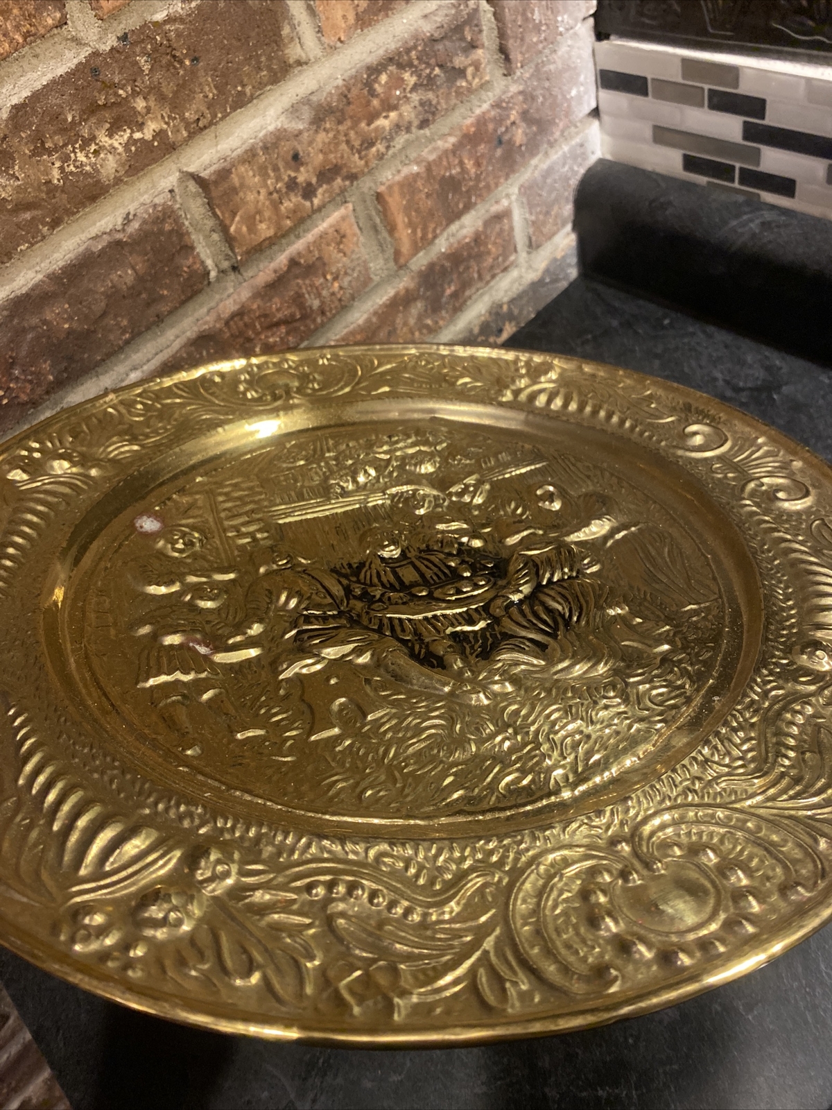 Vintage Peerage Embossed Brass Wall Plate 14” Made in England Tavern