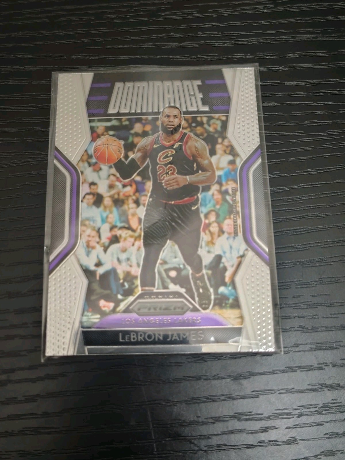 2018-19 Panini Prizm Lebron James Dominance #29 Los Angeles Lakers