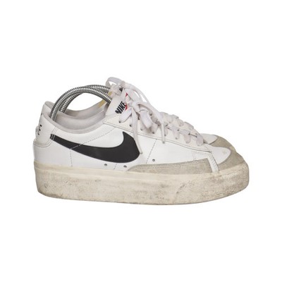 Nike, Sneaker, Größe: 36 1/2, model: blazer low platform, Weiß/Schwarz #HQZ