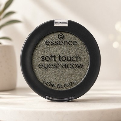 essence SOFT TOUCH EYESHADOW Super Softer Lidschatten longl. 05 Secret Woods 2 g